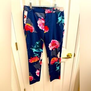 Banana Republic avery floral pants size 0 long
